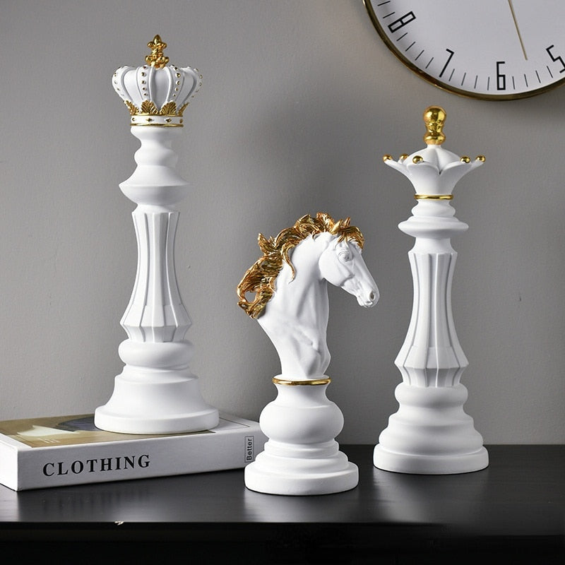 LAYOR™ Chess Statue